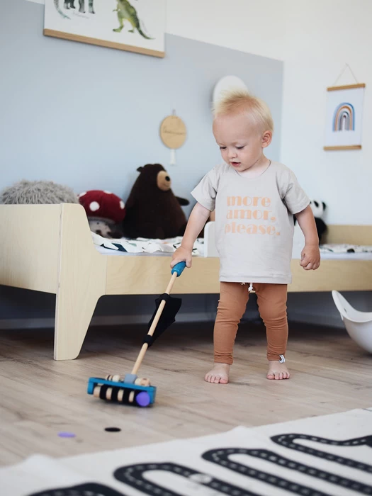 Small Foot Schiebespielzeug Staubsauger - Image 8