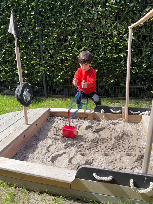 Small Foot Bagger - Image 2